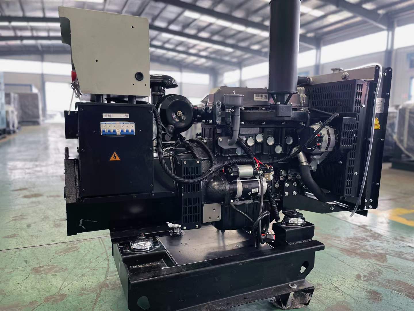 东山如何降低电感性负载对发电机的影响？