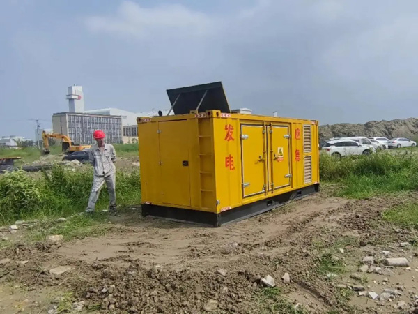 东山冬季低温环境下，发电机组启动电瓶的容量需求是否会增加？