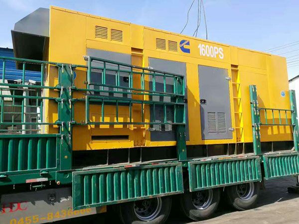 东山测量水冷式机油散热器密封件尺寸时的注意事项有哪些？